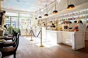 Ladurée - New York Soho image 2