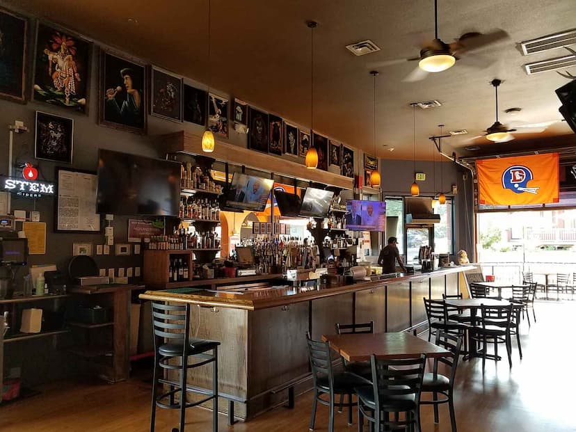 Highland Tavern