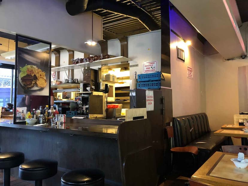 Ludi's Restaurant