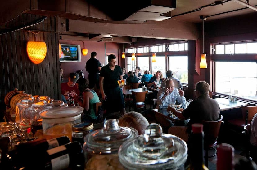Lowell's Restaurant