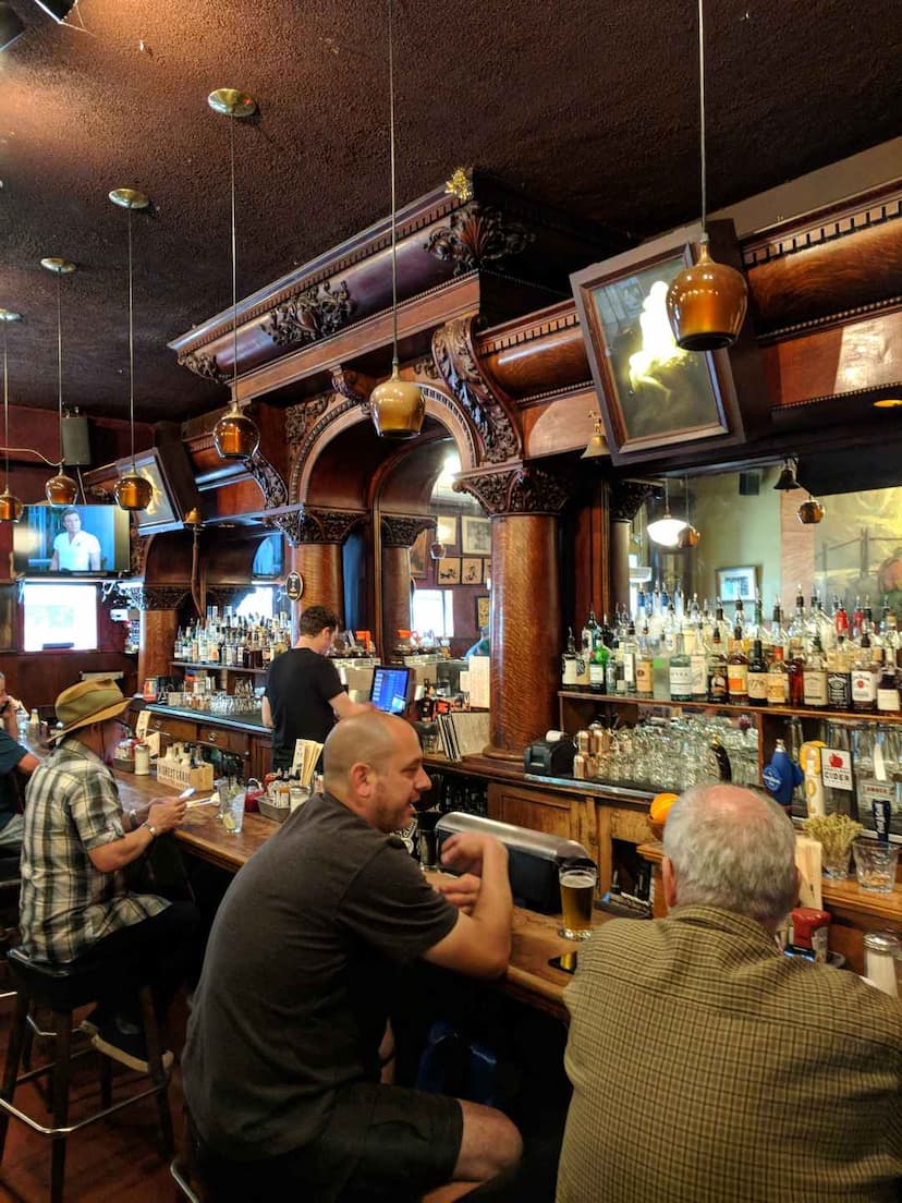 Hattie's Hat Restaurant
