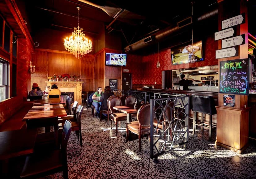 Imperial kitchen and bar