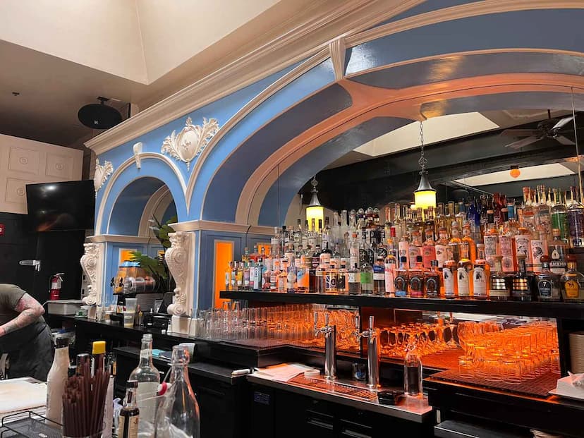 Sabine Café & Bar